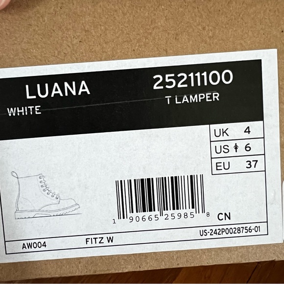 Dr.Martens 💕Luana white boots 💕size women’s 6 - Picture 6 of 11